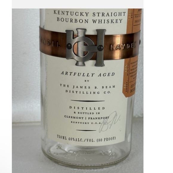 Basil Hayden Kentucky Bourbon Whiskey 750 ml bottle (empty) - Picture 7 of 14